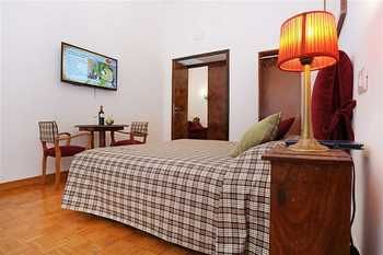 Houspitality Caesar Bed and breakfast 3*